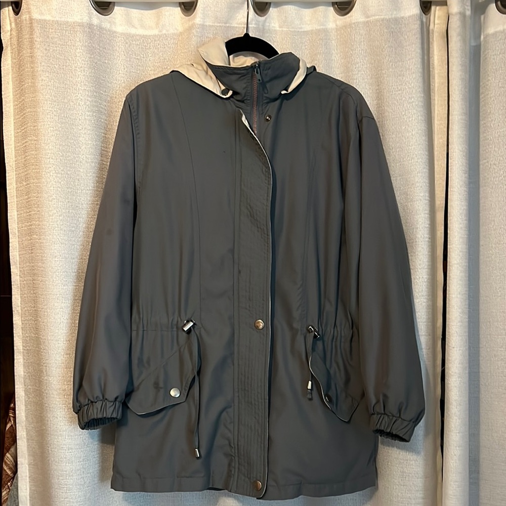 Green and Cream Utility Jacket with Hood and Elastic Waist
